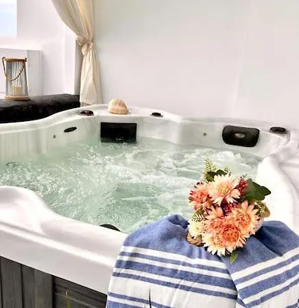 Luxury Vacation Irene With Private Juccuzi * Fira (Santorini)